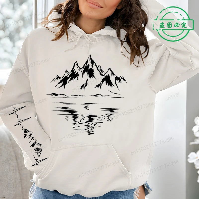 Women's Mountain Graphic Hoodie – Fleece-Lined Pullover for Hiking & Outdoor Adventure