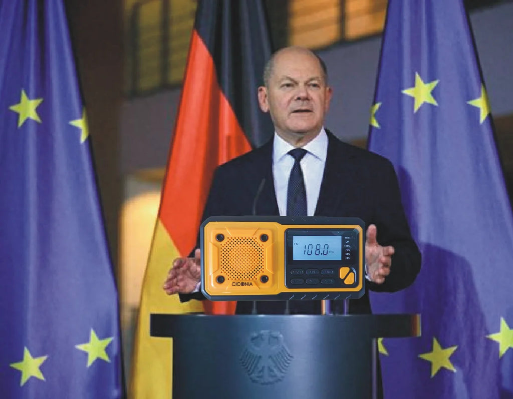 Sayin DAB+/FM Emergency Crank Radio – 5000mAh Solar Powered Bluetooth Speaker with Torch, SOS Alarm & Compass