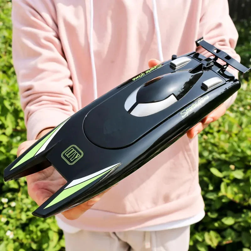 2.4G RC High Speed Racing Boat – Waterproof Double Motor Speedboat Toy (Model 805)