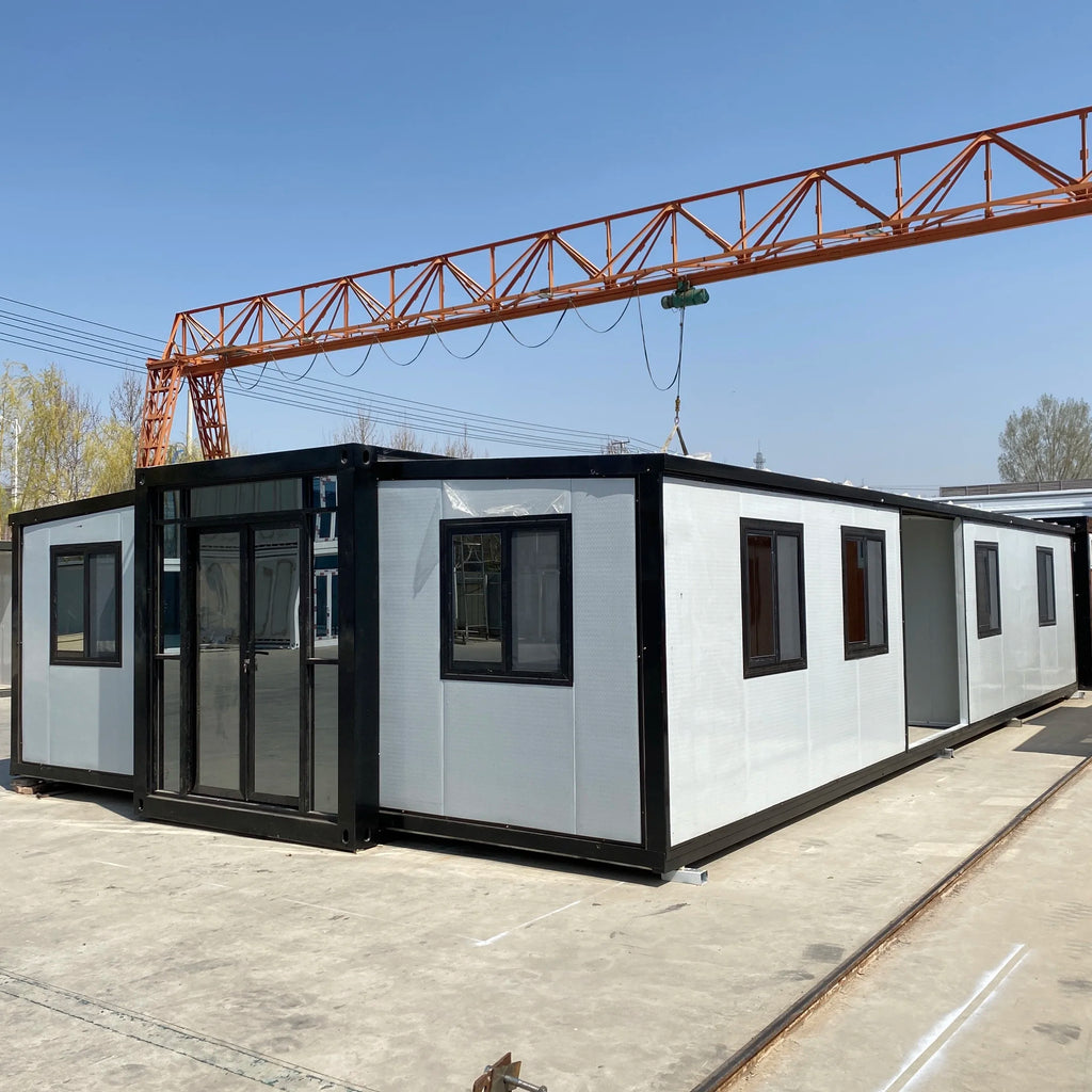 Expandable Prefab Container House Foldable Steel Tiny Home 20ft / 30ft / 40ft Customizable