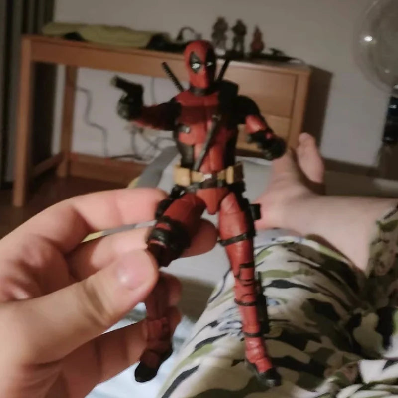 Deadpool X-Men Legend Series Action Figure – Wade Winston Wilson Collectible Model