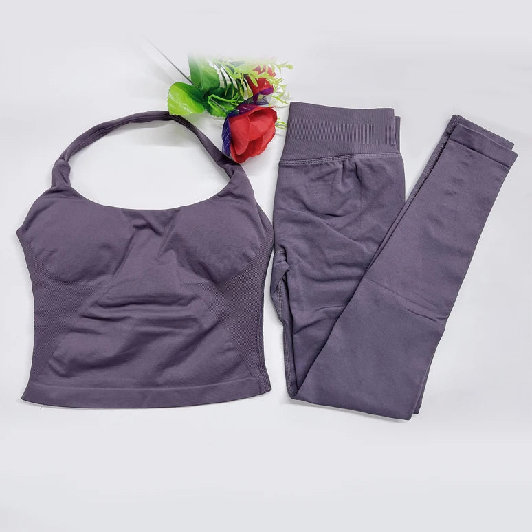 Impact Gym Set – Seamless Halter Top & High-Waist Sports Leggings Yoga Outfit (2-Piece)