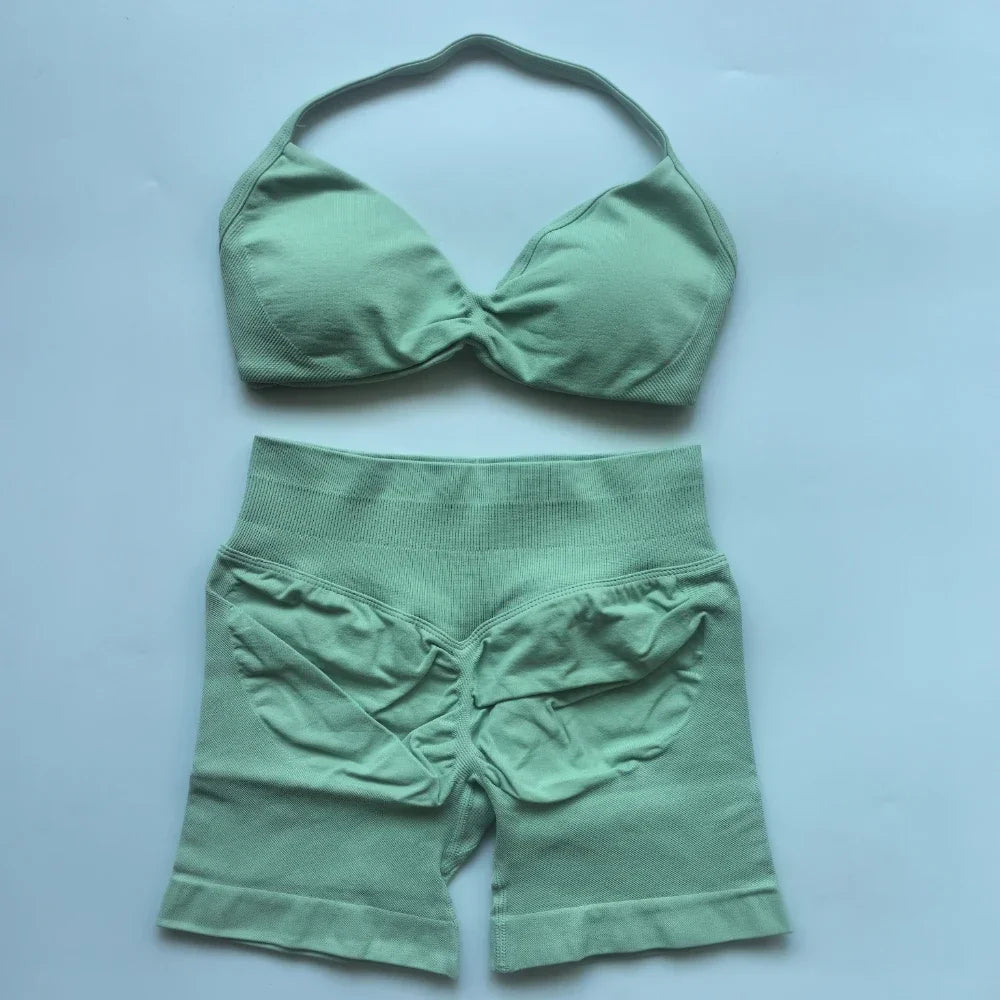 Women’s 2-Piece Seamless Gym Set – Strappy Yoga Bra & High-Waist Scrunch Shorts Workout Suit