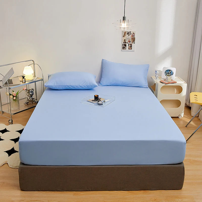 Kuup 3-Piece Solid Colour Queen Bedding Set – Polyester Fitted Sheet & Pillowcases with Elastic Band