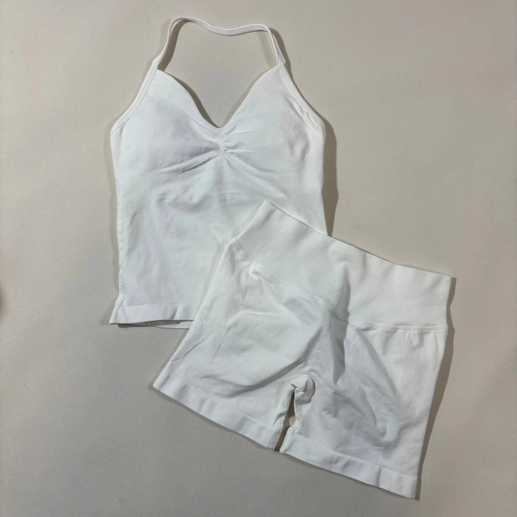 Women’s Seamless Yoga Gym Set – Backless Tank Top & High Waist Scrunch Shorts (2PCS)