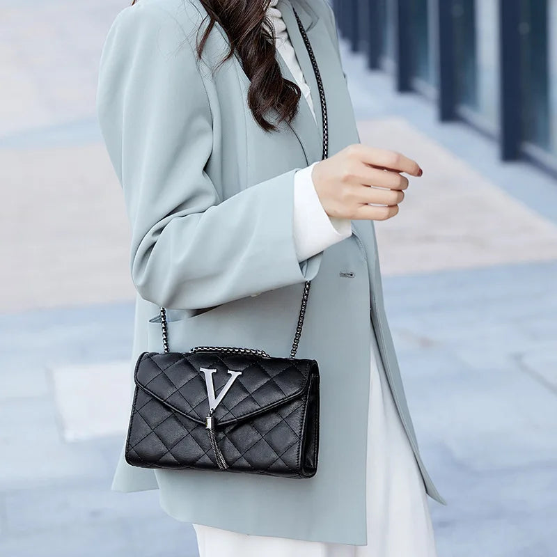 Black Luxury Quilted PU Leather Shoulder & Crossbody Bag for Women – Plaid Tassel Messenger Handbag