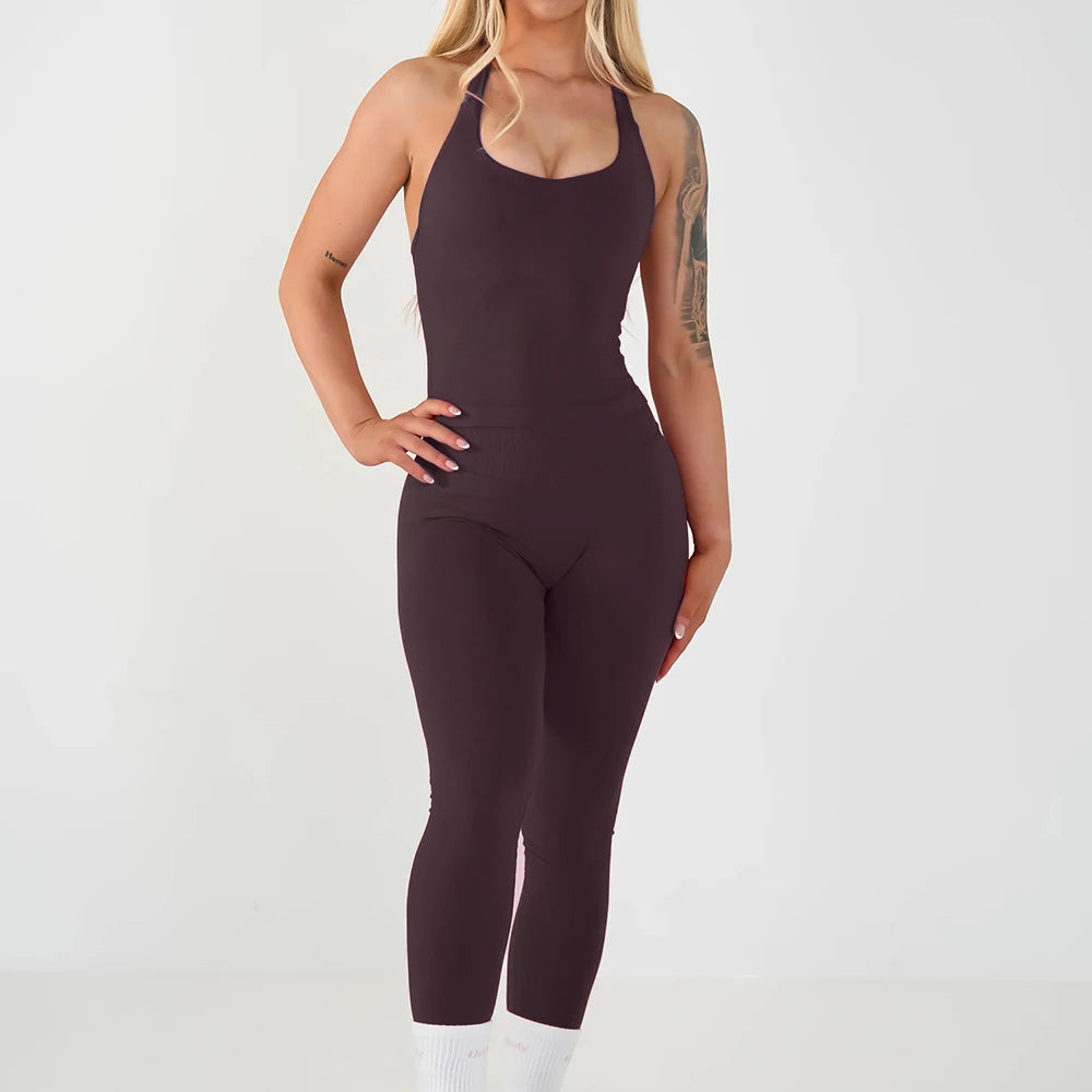 Impact Gym Set – Seamless Halter Top & High-Waist Sports Leggings Yoga Outfit (2-Piece)