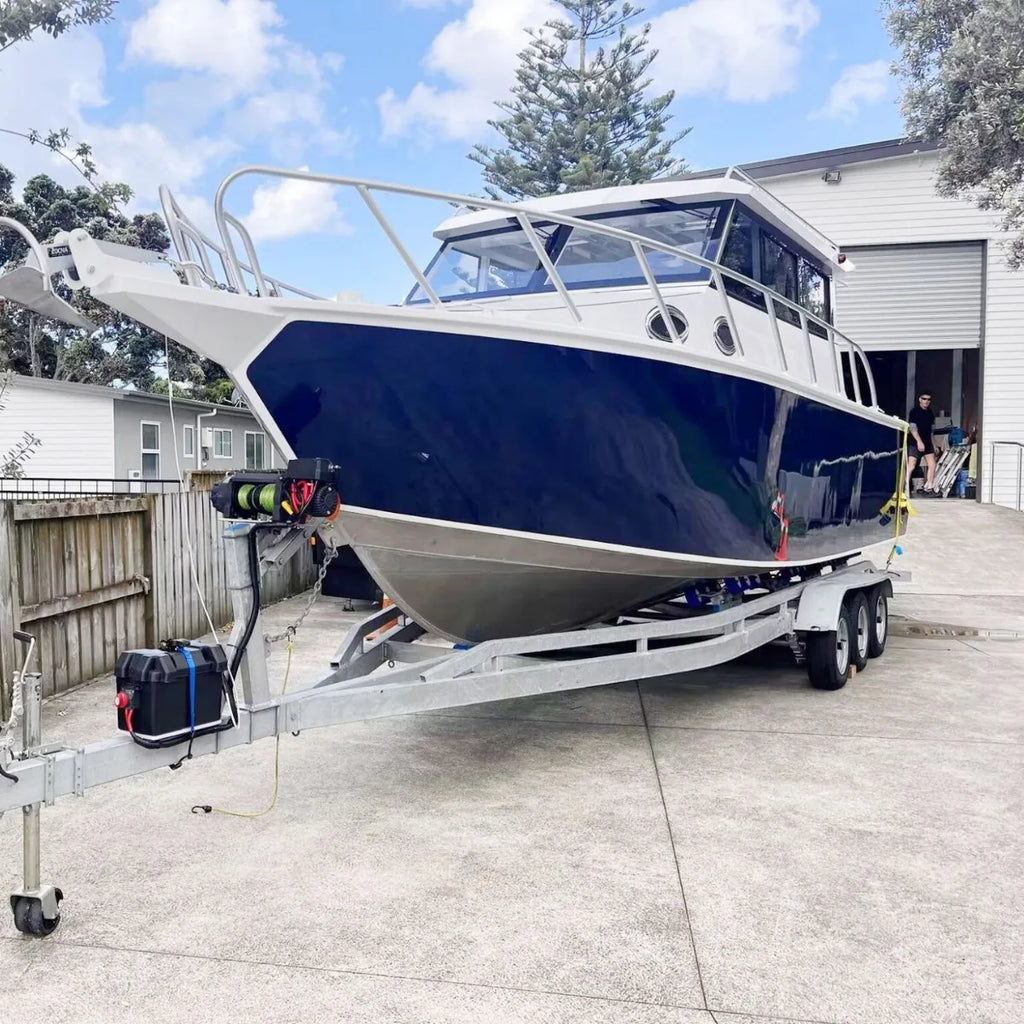 9m Aluminum Alloy Sea Fishing Boat – High Capacity Offshore Vessel (5000kg Load)