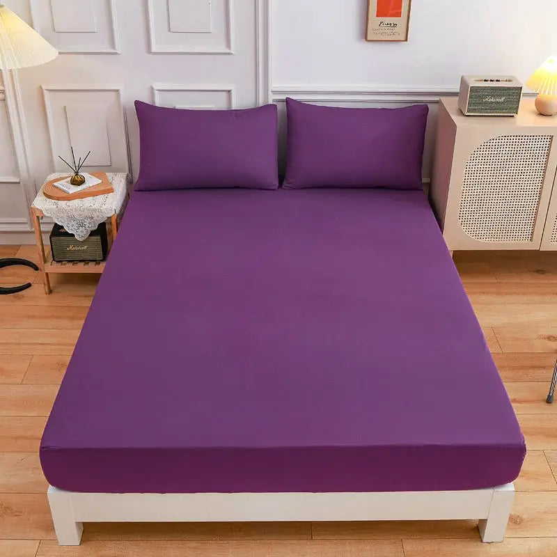 Kuup 3-Piece Solid Colour Queen Bedding Set – Polyester Fitted Sheet & Pillowcases with Elastic Band