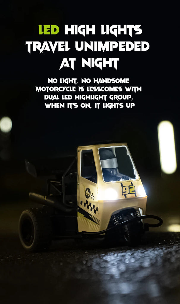ZWN S810 Three-Wheel RC Car with Lights and Spray – 2.4G High-Speed Electric Remote Control Motorcycle Toy for Kids