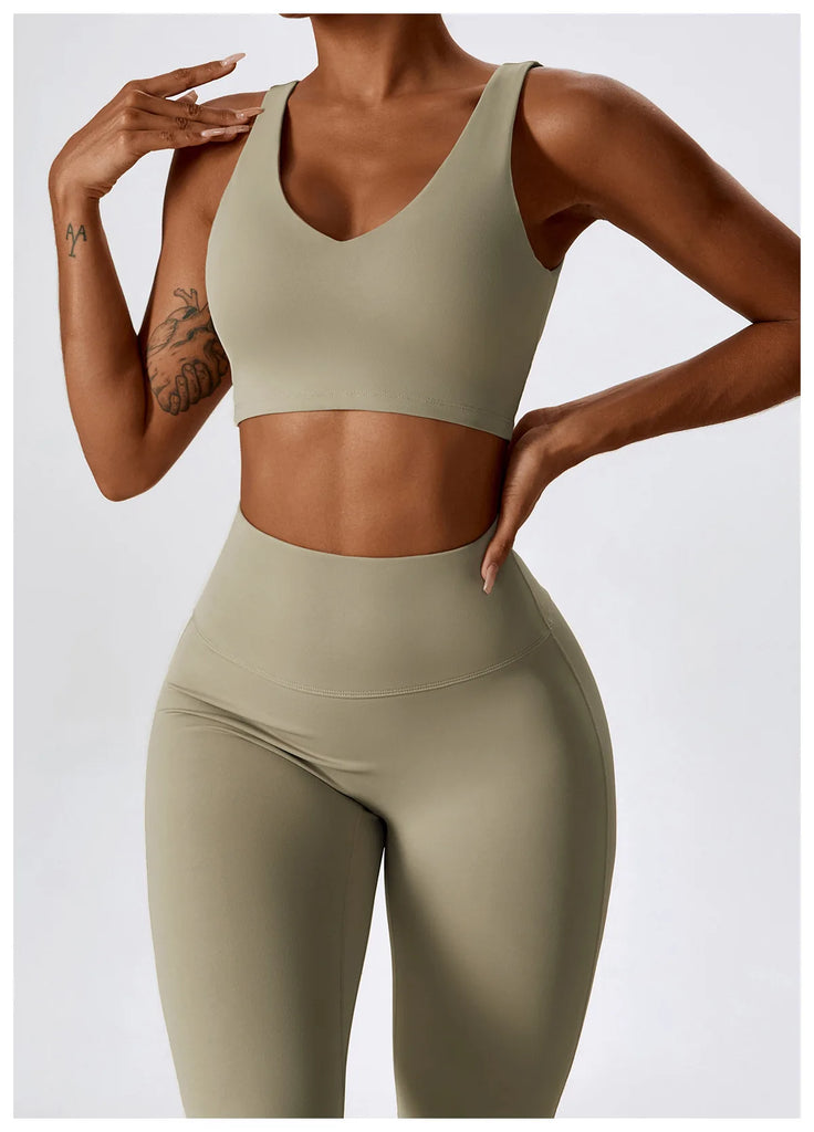 Seamless 2-Piece Women’s Yoga Set – Fitness Leggings & Sports Bra Workout Suit