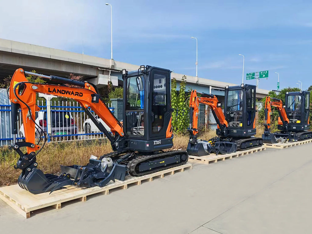 LANDWARD CE Euro 5 Mini Excavator 3.5 Ton with Kubota Engine – Customizable Home & Farm Crawler Excavator