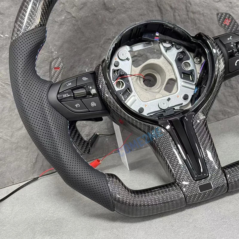 Customized Carbon Fiber Steering Wheel with Embedded LED Lights – Compatible with BMW X3 X4 X5 M2 M4 M8 F10 F15 F20 F22 F30 E90 E91