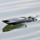 2.4G RC High Speed Racing Boat – Waterproof Double Motor Speedboat Toy (Model 805) thumbnail 2