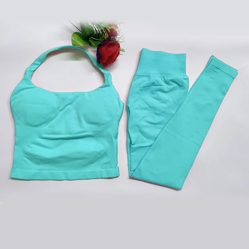 Impact Gym Set – Seamless Halter Top & High-Waist Sports Leggings Yoga Outfit (2-Piece)