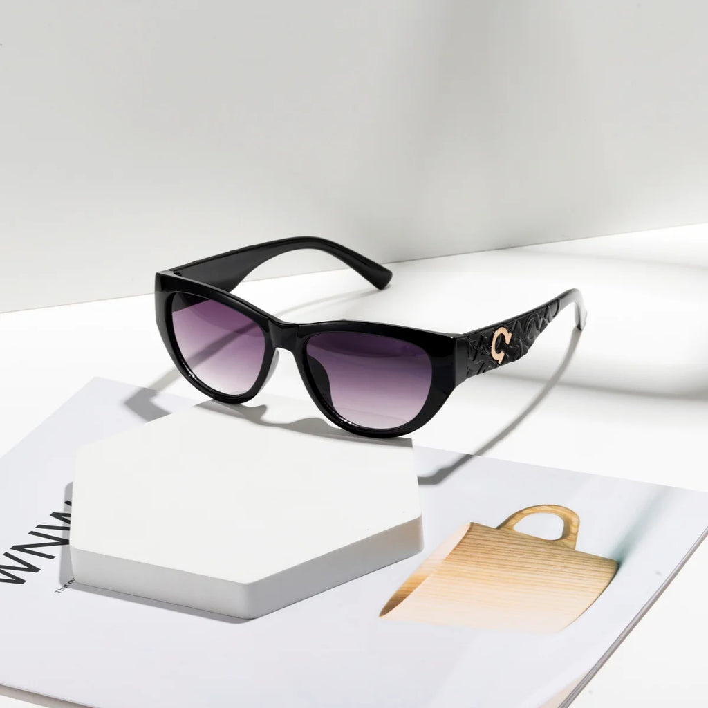 Retro Oval Frame Women’s Fashion Sunglasses UV400 Gradient Lens Lightweight TR90 Street Style – LT3515