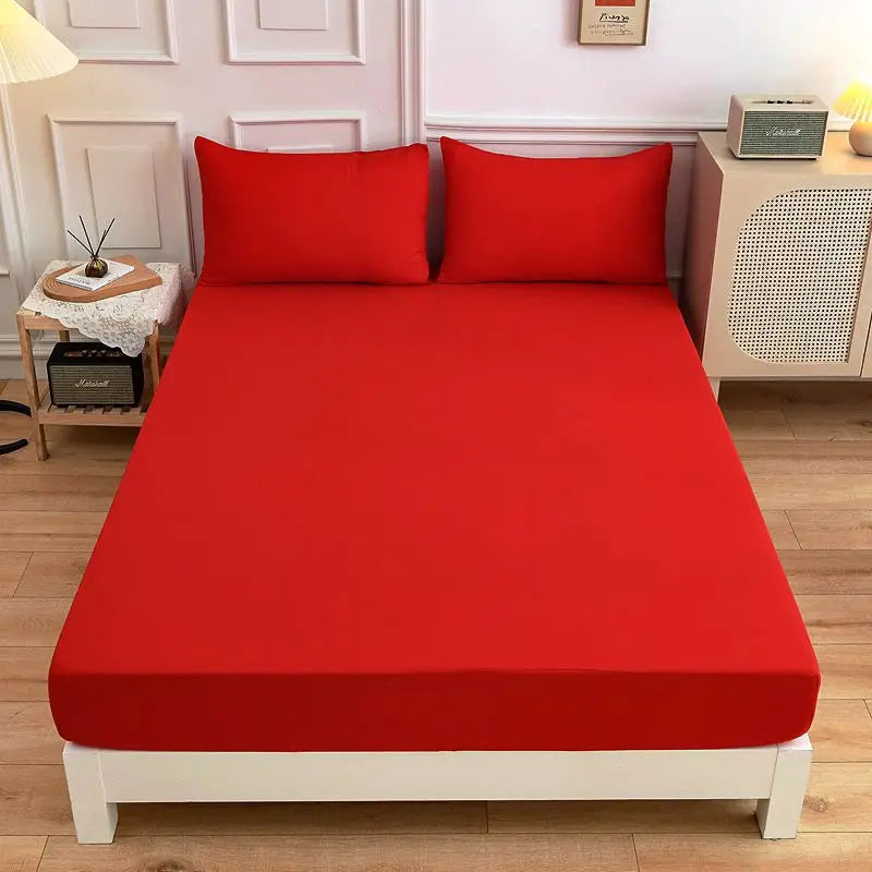 Kuup 3-Piece Solid Colour Queen Bedding Set – Polyester Fitted Sheet & Pillowcases with Elastic Band