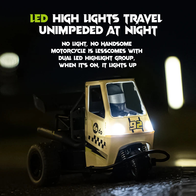 ZWN S810 Three-Wheel RC Car with Lights and Spray – 2.4G High-Speed Electric Remote Control Motorcycle Toy for Kids