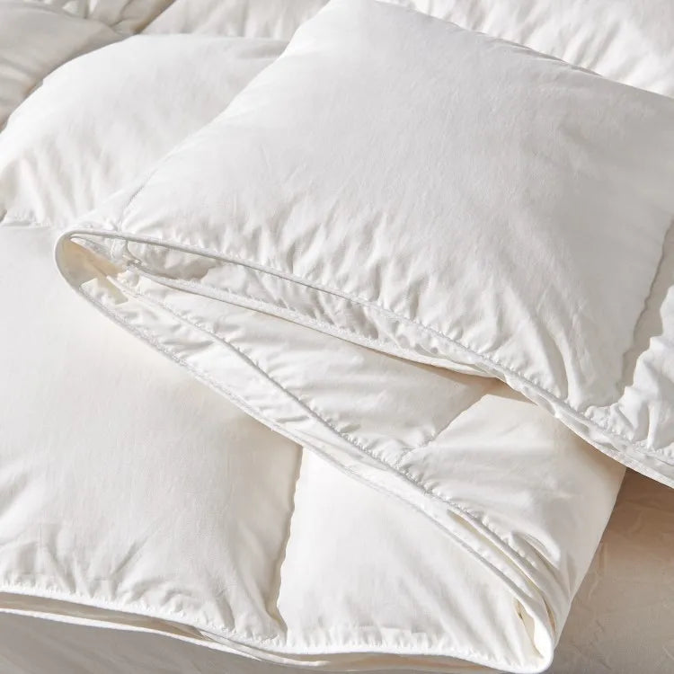 Goodnight Kiss 100% White Goose Down Comforter – Soft Luxury Warm Duvet for Winter, Spring & Autumn