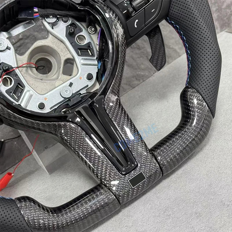 Customized Carbon Fiber Steering Wheel with Embedded LED Lights – Compatible with BMW X3 X4 X5 M2 M4 M8 F10 F15 F20 F22 F30 E90 E91