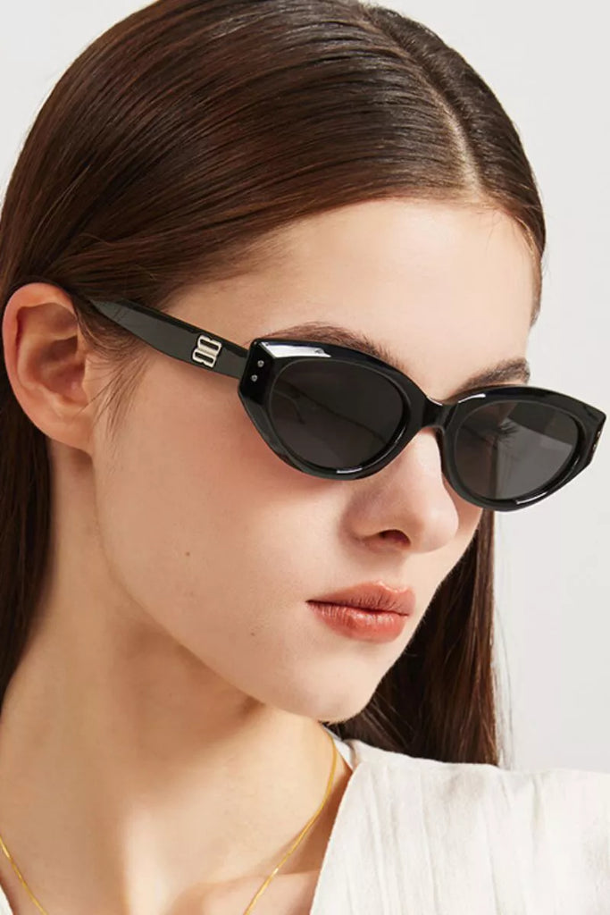 Retro Oval Frame Sunglasses