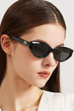 Retro Oval Frame Sunglasses thumbnail 1